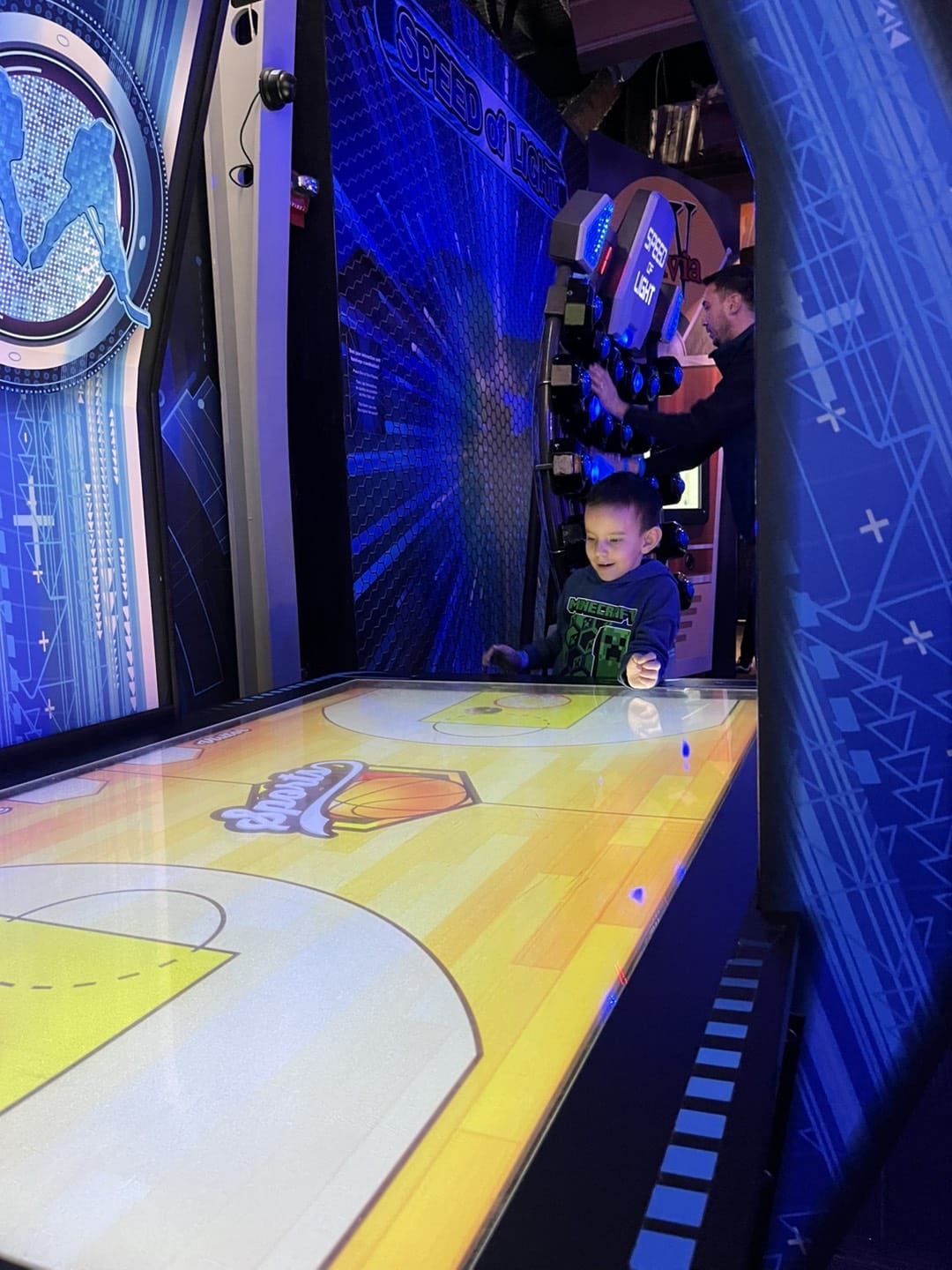niño jugando